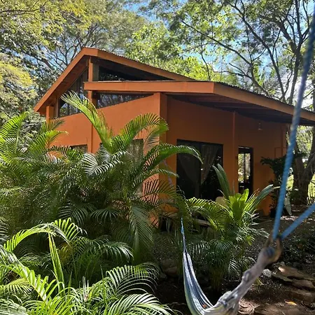 Aldos Place